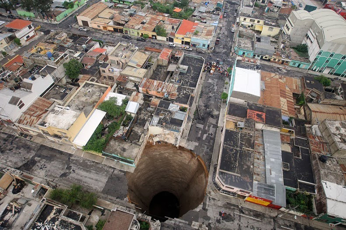 incredible sinkholes 35 - Atchuup! - Cool Stories Daily