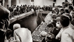 Bobby Fischer playing against 50 opponents simultaneously in 1964