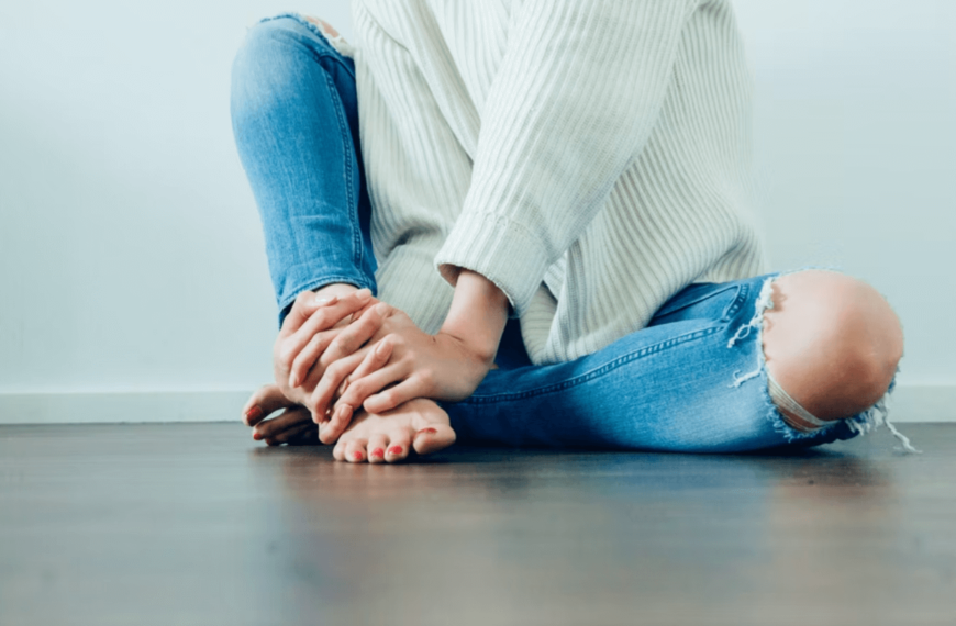 7 Tips To Help You Deal With Chronic Foot Pain