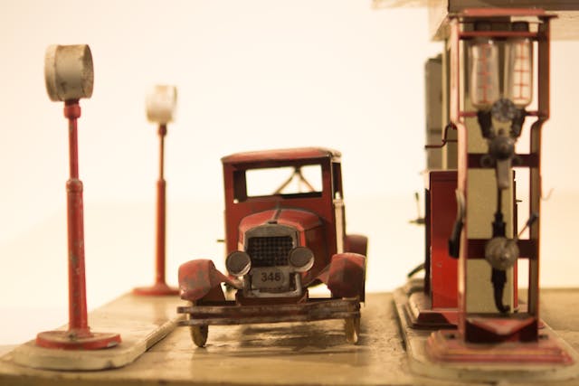 Suggesting 7 Ideas To Give Old Toys A New Look with Modern Art.