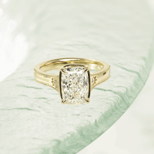 The Vintage Jewellery Trend Taking Over Modern Engagements
