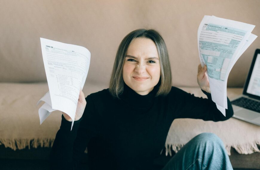 How Freelancers Can Show Proof of Income to Landlords