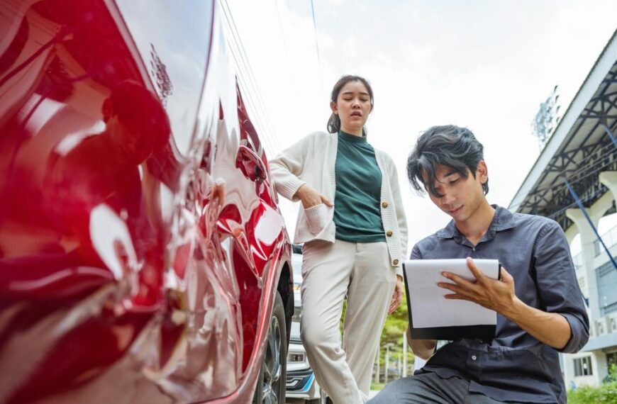 How Missing Photos, Conversations, and Small Details Affect Car Accident Claims Later