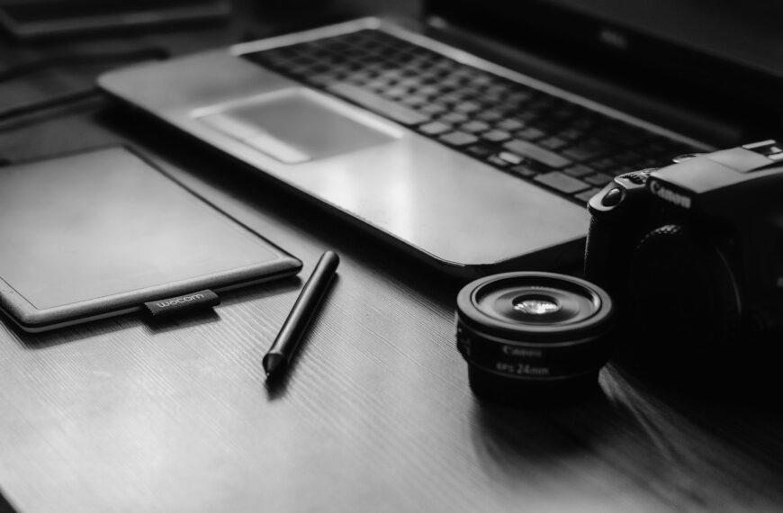 How Businesses Use Digital Tools to Stay Ahead of Trends