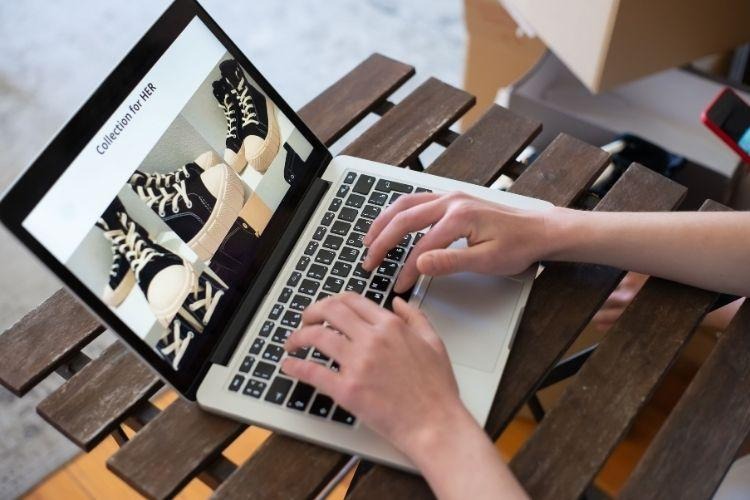 E-Commerce Website